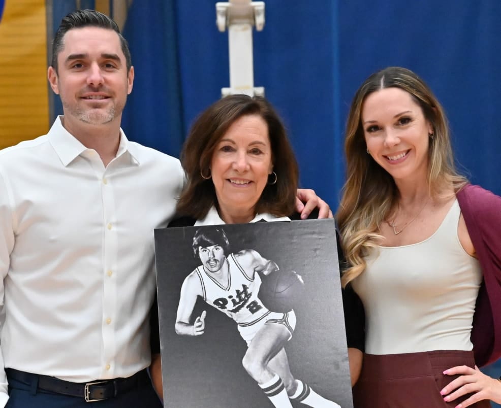 Jason, Mary Beth, and Lindsay Richards